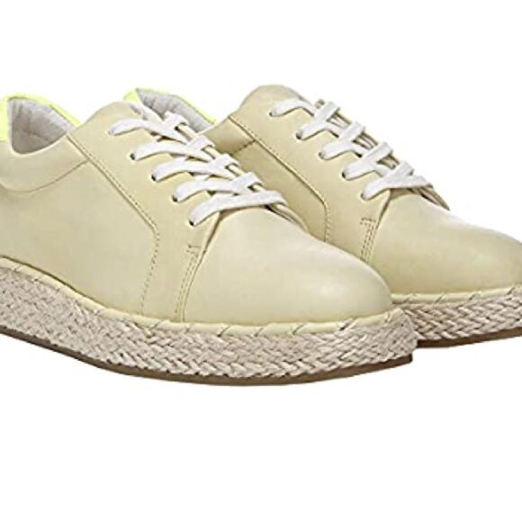 Franco Sarto NWOT Quinn Sneakers in Lemonade Leather. Woman’s size 7 M. - Picture 1 of 8